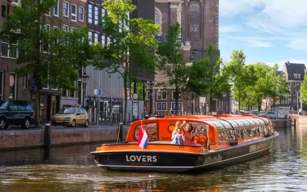 Take Flat 20% Off On Amsterdam Canal Cruise Using This Isango.Com Discount Code
